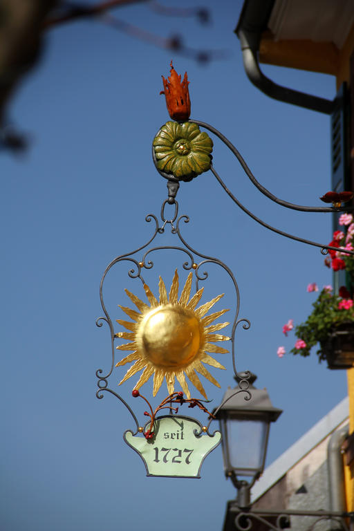 Weinhotel / Gasthaus Zur Sonne Ihringen Exterior foto